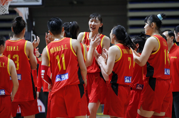 女篮亚洲杯半决赛：中国女篮vs澳大利亚女篮