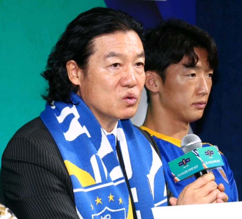 <a href='/bawuqi-news/bawuqi-tag/bawuqi-17947.html' style='color: blue;'>蔚山HD主帅</a>呼吁<a href='/bawuqi-news/bawuqi-tag/bawuqi-5863.html' style='color: blue;'>K联赛</a>取消外援限制，提升韩国球队亚冠竞争力