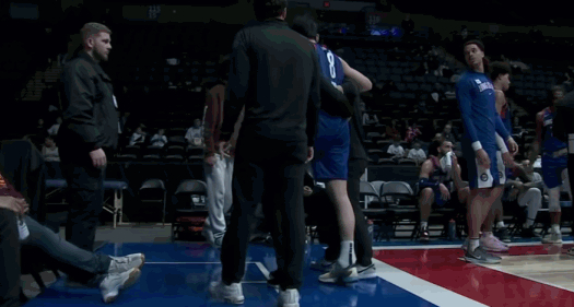 篮网官宣崔永熙赛季报销，乐观面对未来康复之路