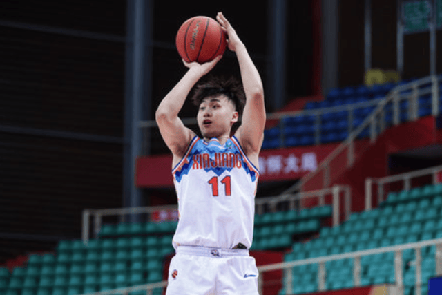 CBA开出重磅罚单：齐麟与古德温因冲突遭严惩