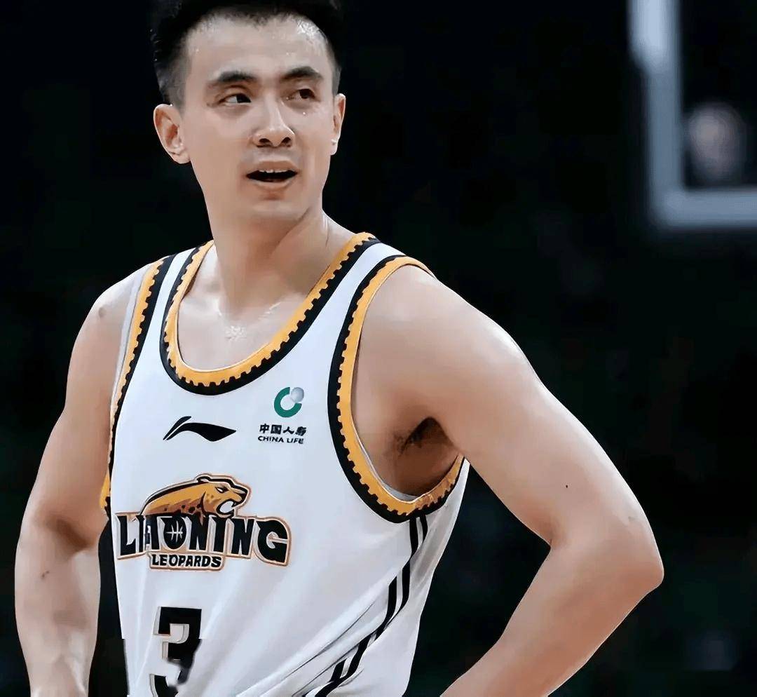 辽宁双核伤病：赵继伟声带恢复中，张镇麟手术面临<a href='/echao-news/echao-tag/echao-17222.html' style='color: blue;'>赛季报销</a>