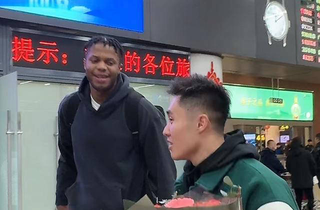 辽篮官宣裁掉图雷，帕顿未注册，东北德比内线靠本土三塔