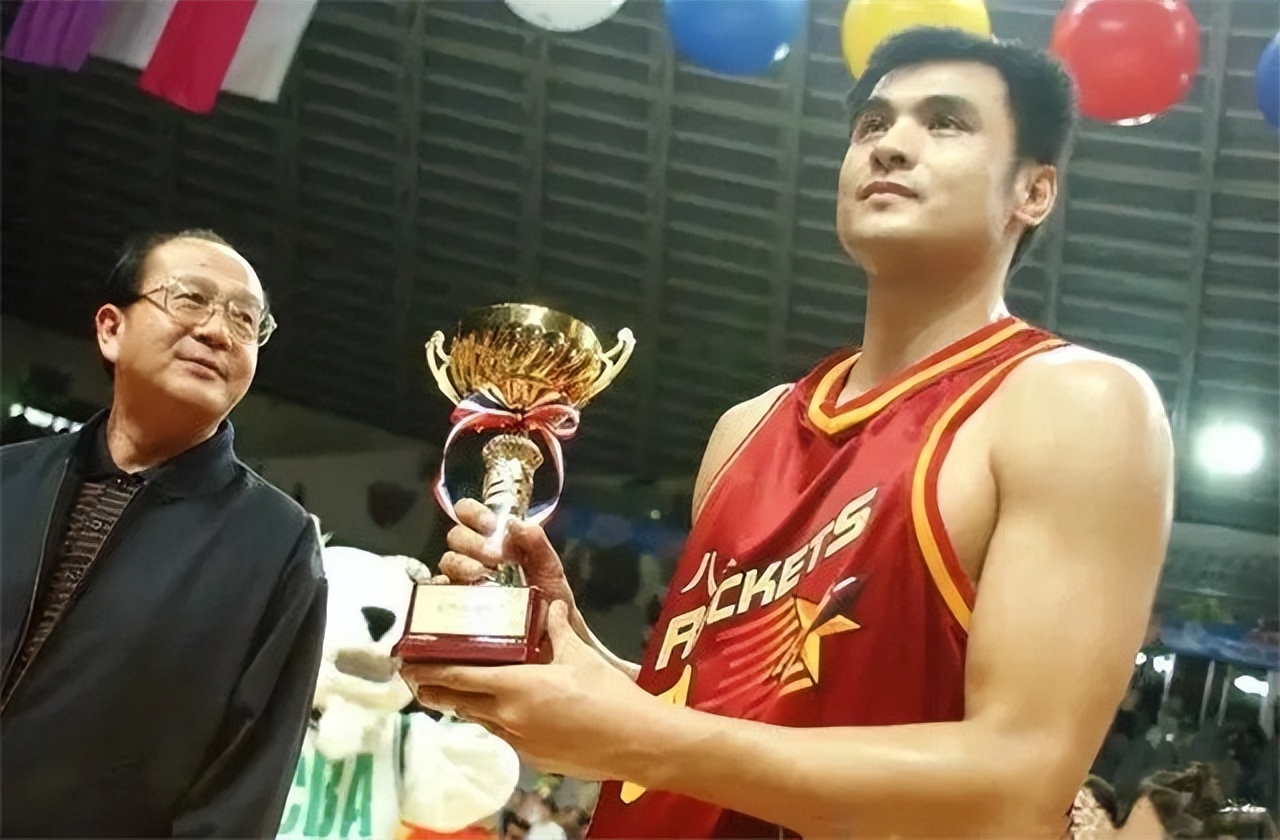 周鹏超越战神刘玉栋：CBA历史得分榜升至第11位