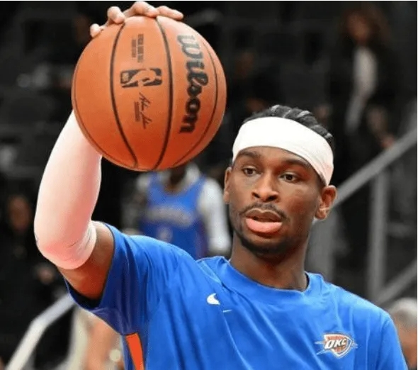 雷霆半场领先，亚历山大闪耀赛场