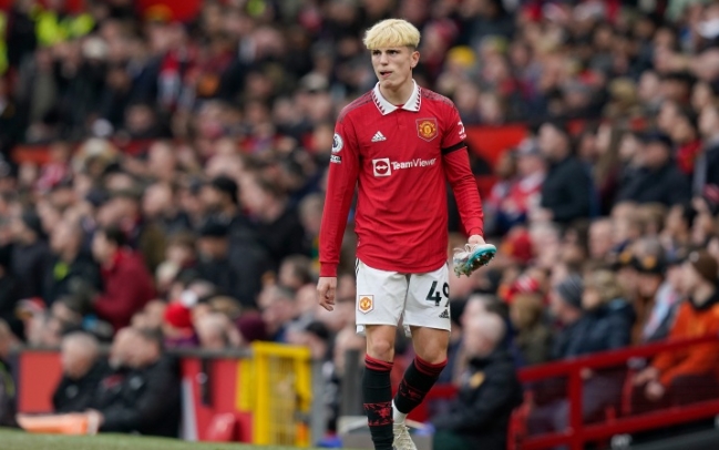 转会风云：那不勒斯与加纳乔年薪达成一致，曼联或将 6000