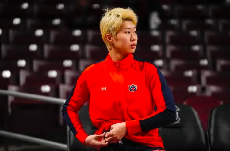 邓雨婷 NCAA 赛场逐梦，闪耀青春光芒