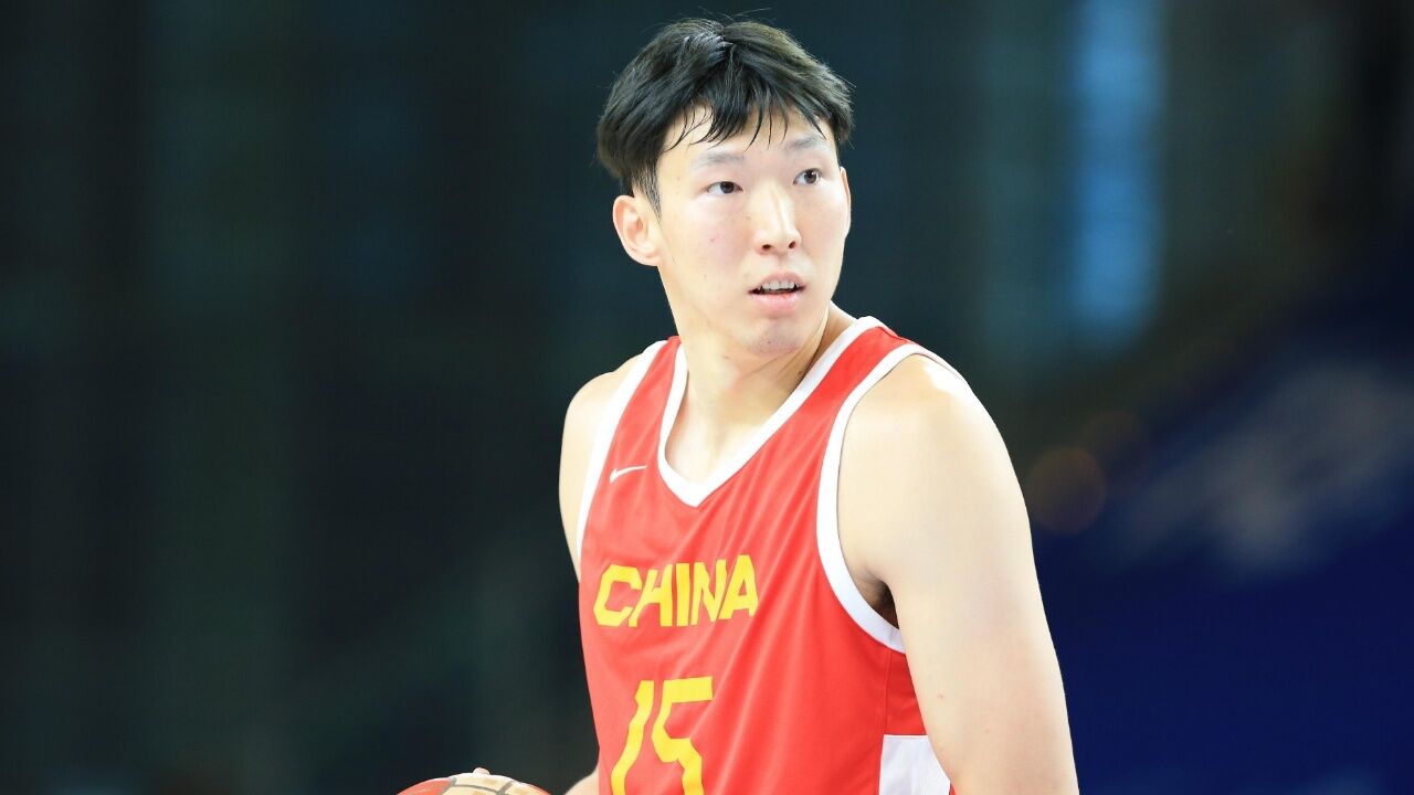 中国男篮最新集训<a href='/aileba-news/aileba-tag/aileba-21217.html' style='color: blue;'>名单出炉</a>,周琦、赵睿回归引领备战热潮