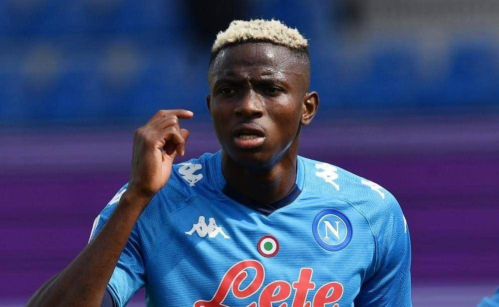 曼联与巴黎竞相报价奥斯梅恩，解约金成争夺焦点