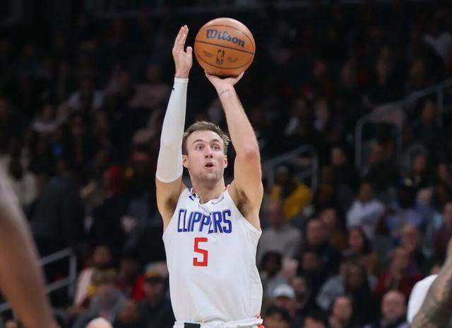 &ldquo;三分神准&rdquo;卢克&middot;肯纳德：活塞外线的精准炮台