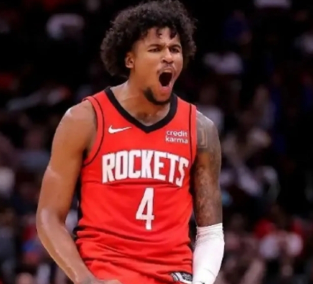 火箭大捷伴隐忧：阿门闪耀却伤退