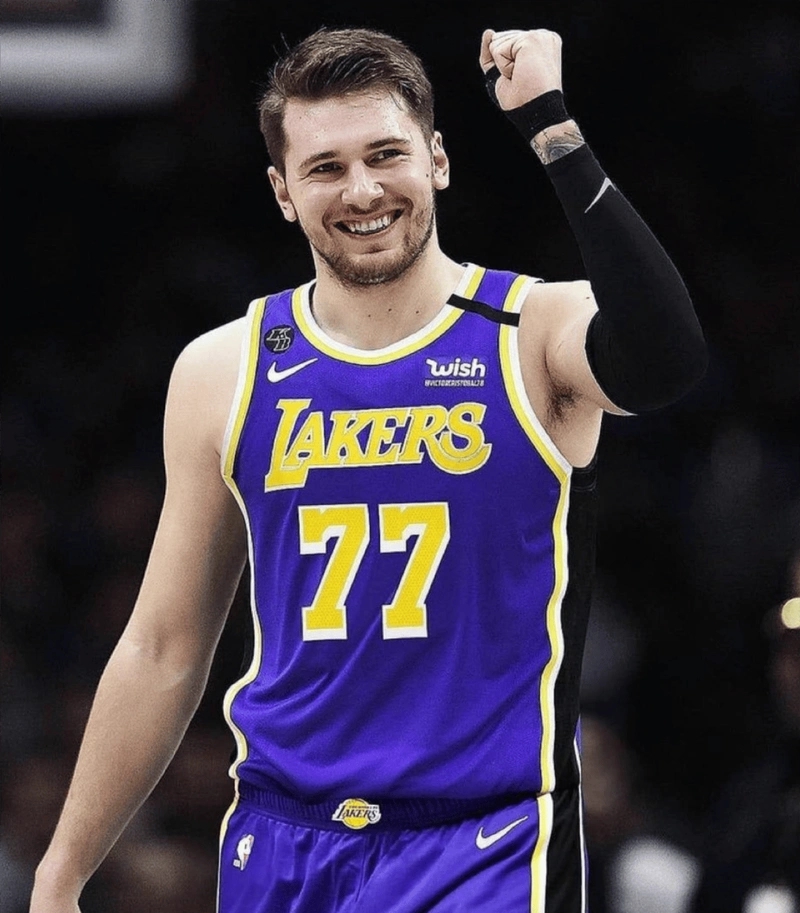 揭秘东契奇身高优势：201厘米如何重塑现代NBA篮球后卫标准