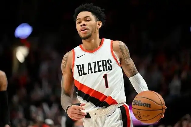 安芬尼·西蒙斯：从NBA替补奇兵到开拓者新核，单月三次30+