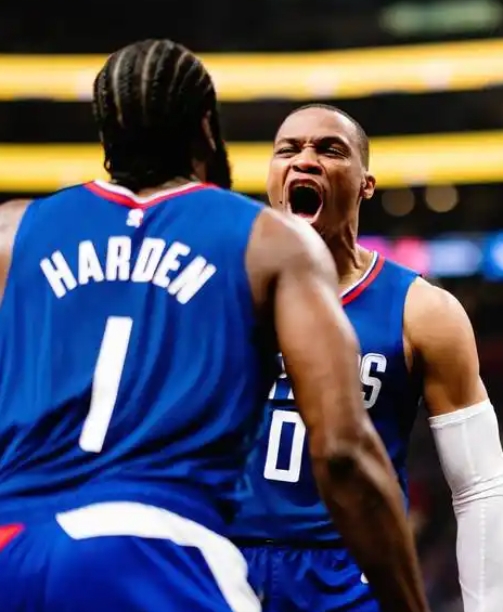 祖巴茨小卡双高效 快船背靠背大捷