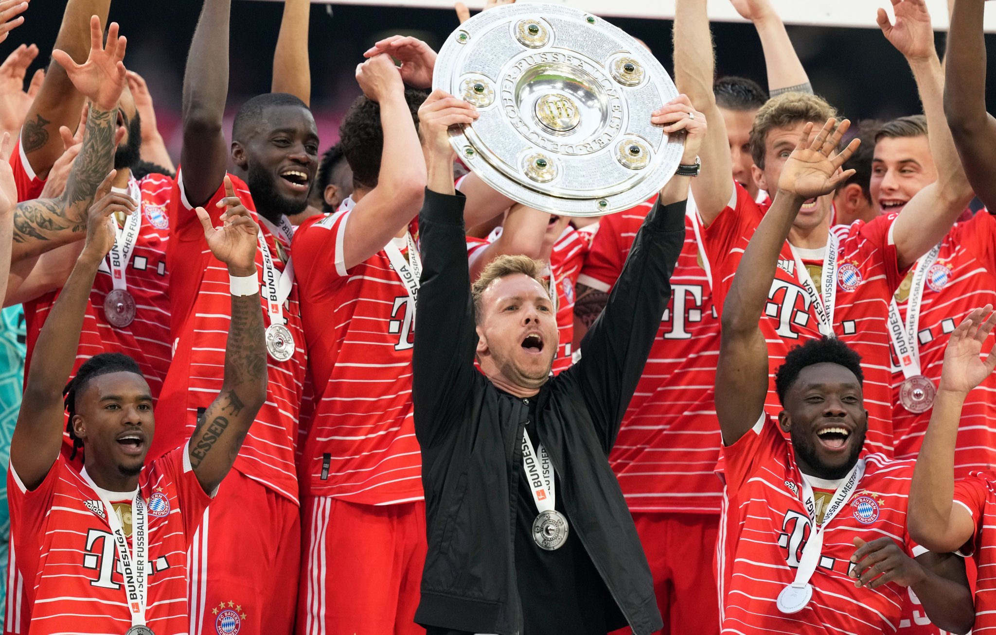 拜仁慕尼黑：欧冠&ldquo;铁骑&rdquo;的王者征途