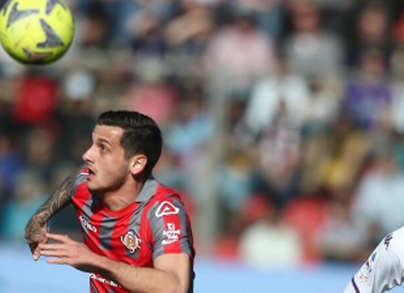 克雷莫内塞:意甲赛场的逆旅逐光者