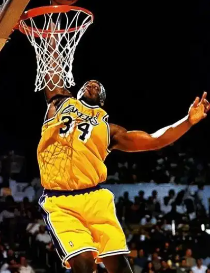 nba直播：留湖人毫无竞争力！詹皇留守只为场外价值